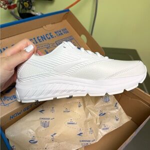 Brooks Women’s Addiction Walker 2 - Women’s White Size 7.5